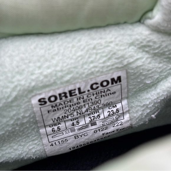 Sorel Out N About Puffy Zip up Light Green Quilted Boots - Picture 11 of 12